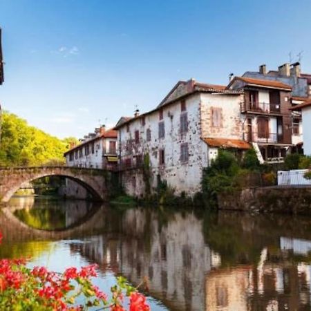 Вилла Bergerie Geldi Leku Saint-Jean-le-Vieux  Экстерьер фото